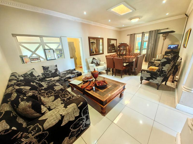 6 Bedroom Property for Sale in Vasco Estate Western Cape